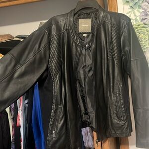 Maurice’s 2x black faux leather coat